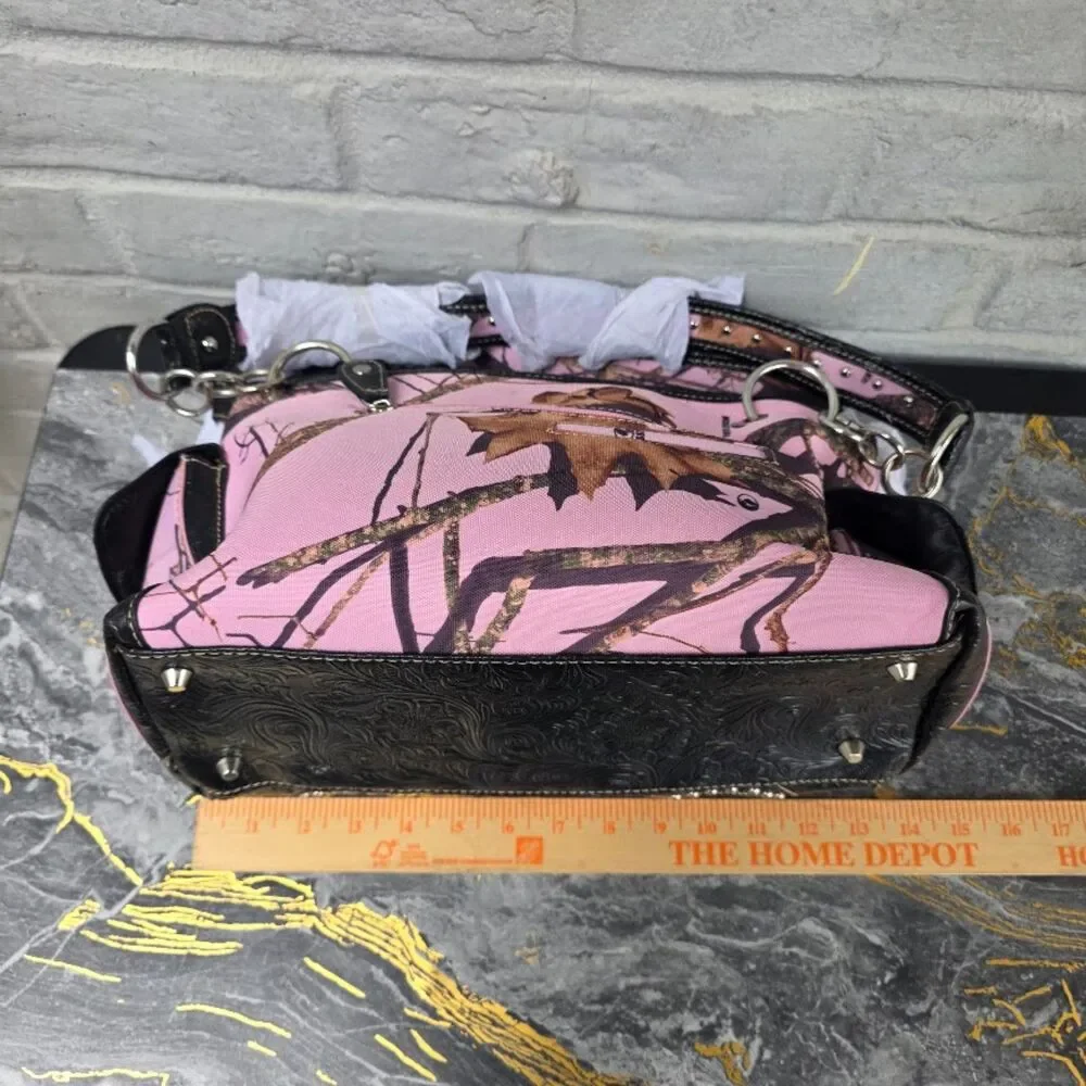 Mossy Oak Pink Camo Rhinestone Horseshoe Crossed Pistols